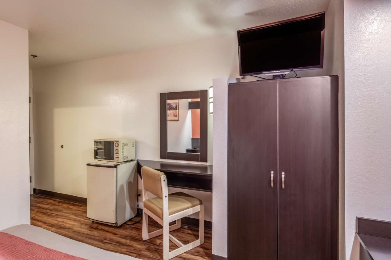 Motel 6 Chattanooga Downtown Exterior foto
